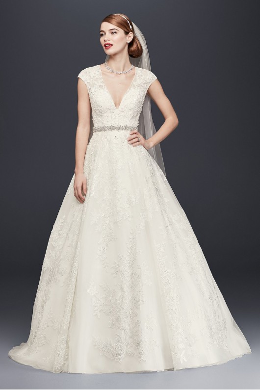  V-Neck Cap Sleeve Wedding Dress  CWG748